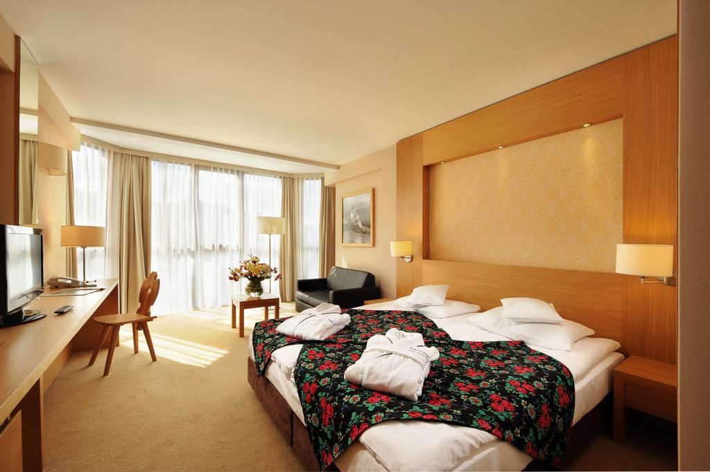 Hotel Bukovina 4*